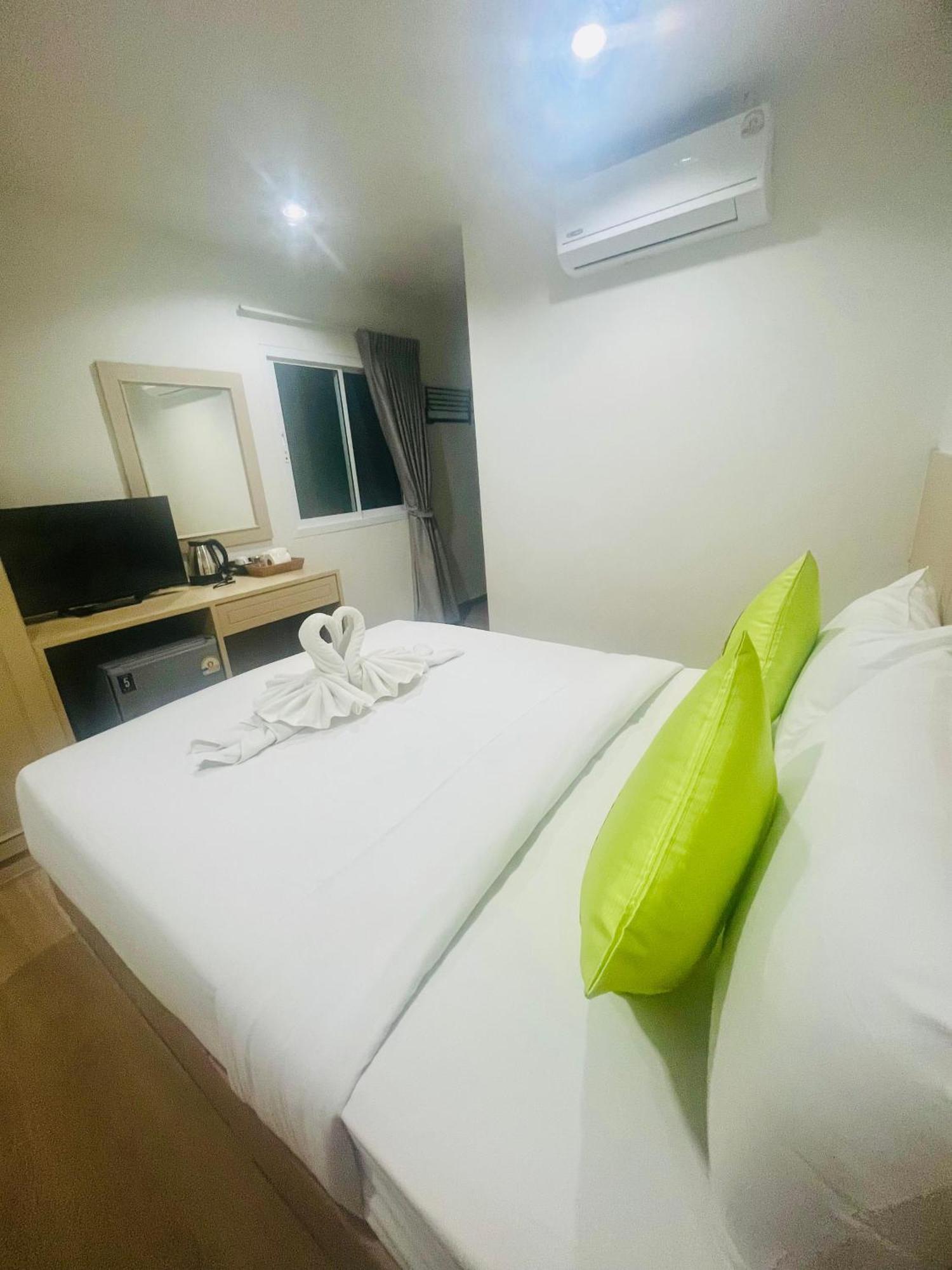 28 Boutique Hotel Patong Kültér fotó