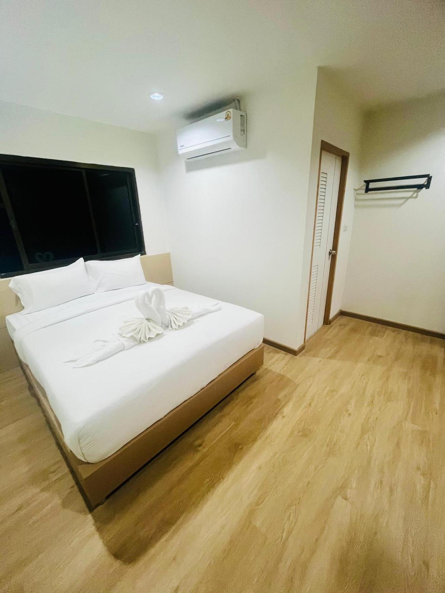 28 Boutique Hotel Patong Kültér fotó