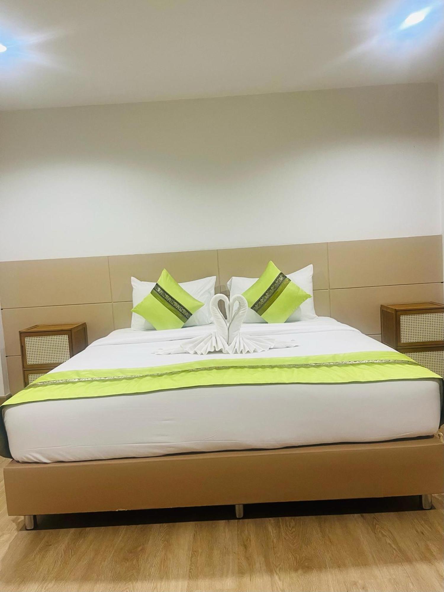 28 Boutique Hotel Patong Kültér fotó